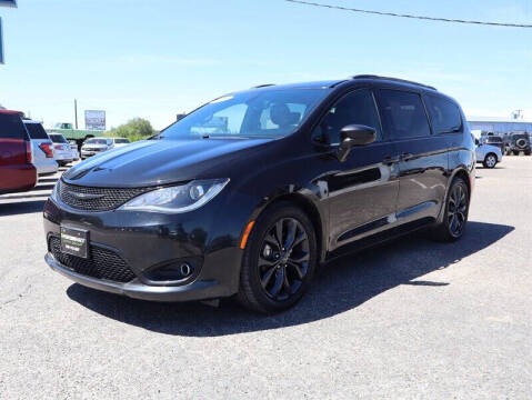 2020 Chrysler Pacifica Touring L Plus