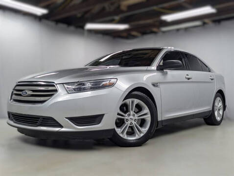 2016 Ford Taurus SE