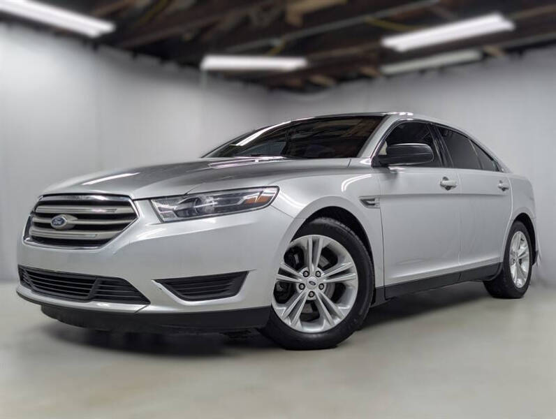 2016 Ford Taurus SE