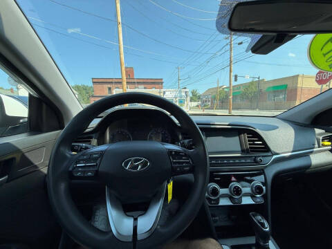 2019 Hyundai Elantra SEL