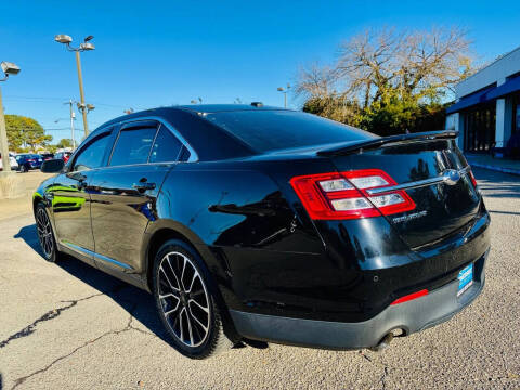 2017 Ford Taurus SHO