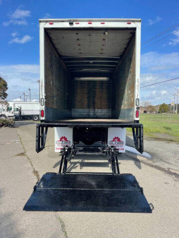 2017 Hino 268