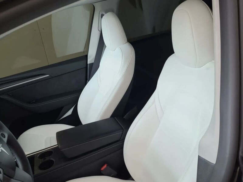 2025 Tesla Model Y Long Range