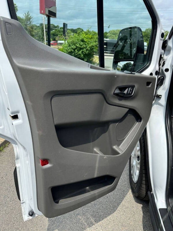 2023 Ford E-Transit