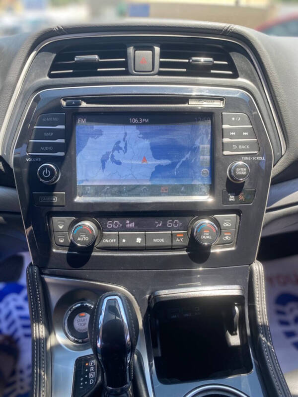 2017 Nissan Maxima