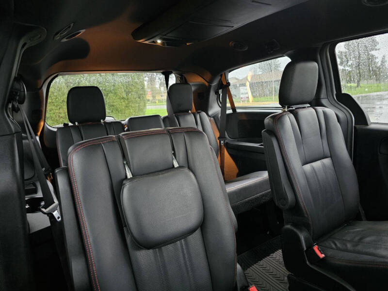 2015 Dodge Grand Caravan R/T