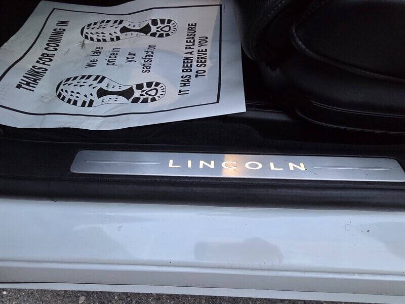 2019 Lincoln Continental Select