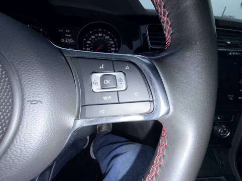 2020 Volkswagen Golf GTI S