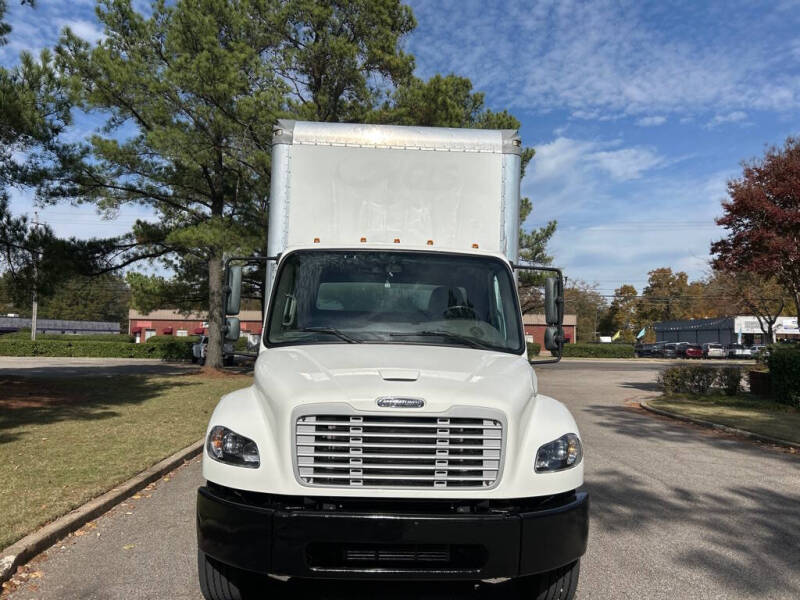 2020 Freightliner M2 106