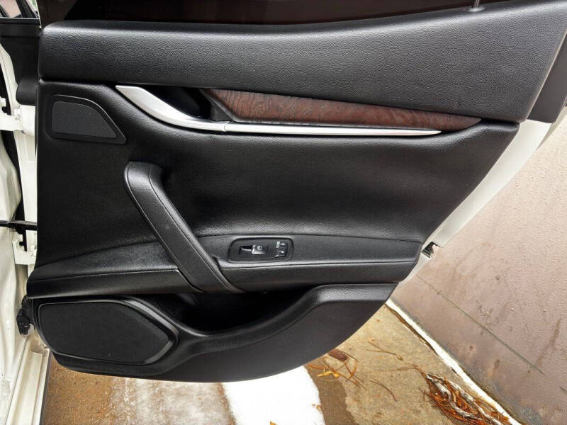 2014 Maserati Ghibli