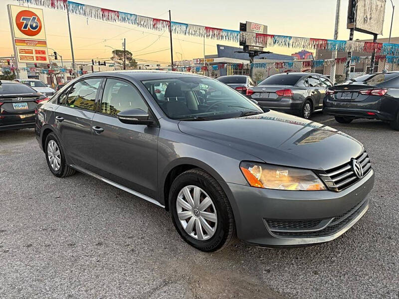 2012 Volkswagen Passat S PZEV