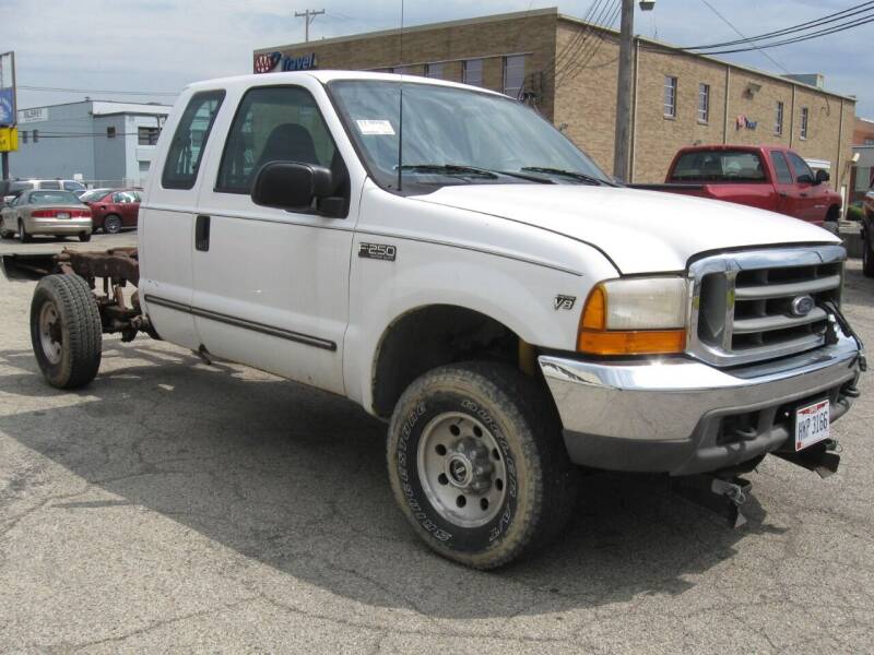 2000 Ford F-250 Super Duty for sale at Burhill Leasing Corp. in Dayton OH