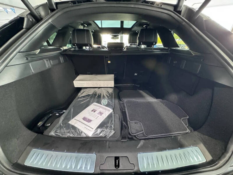 2019 Land Rover Range Rover Velar P250 R-Dynamic SE