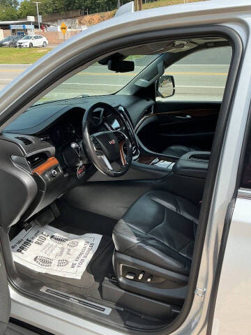 2019 Cadillac Escalade Luxury