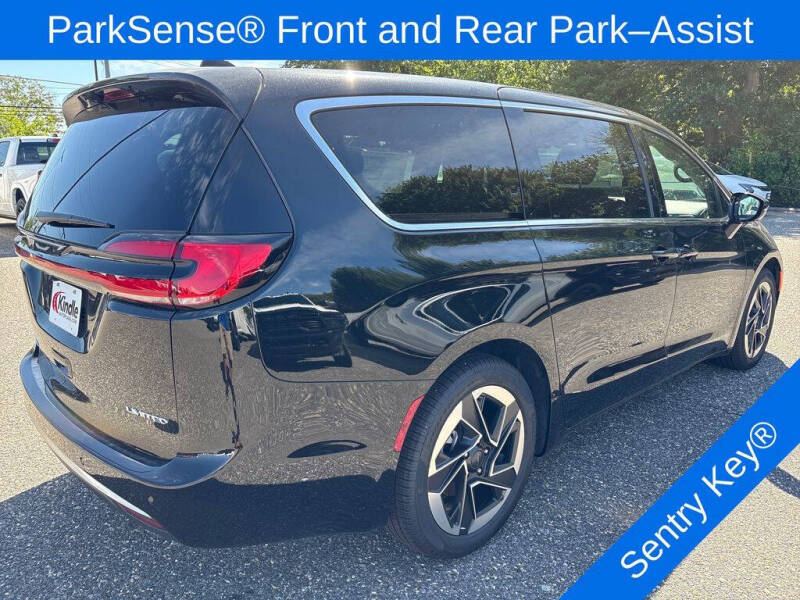 2027 Chrysler Pacifica Limited