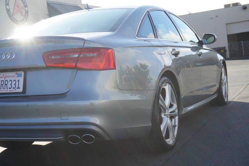 2013 Audi S6 4.0T quattro Prestige