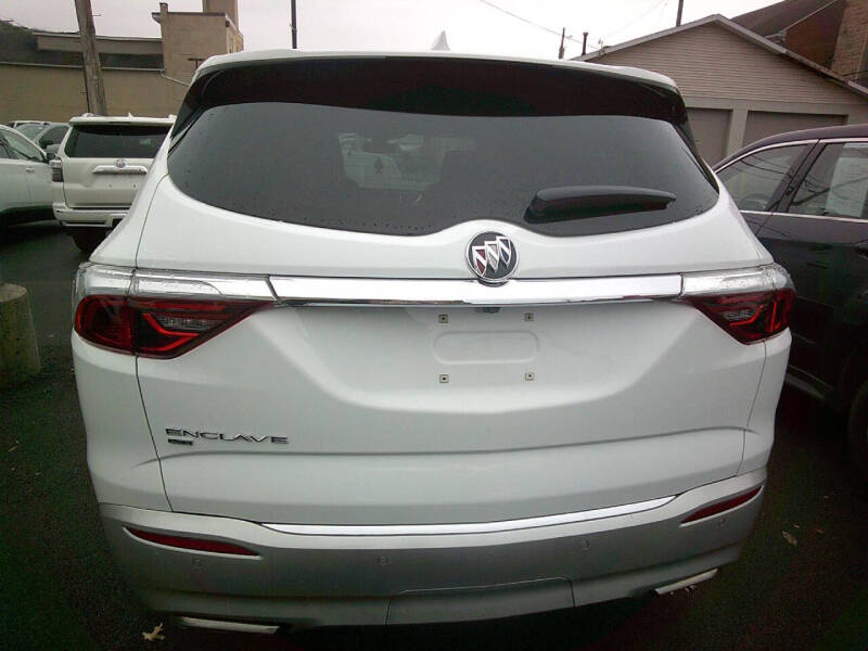 2023 Buick Enclave Essence