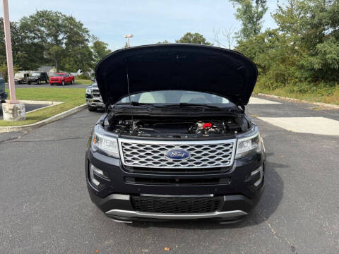 2017 Ford Explorer Platinum