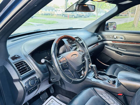 2017 Ford Explorer Platinum