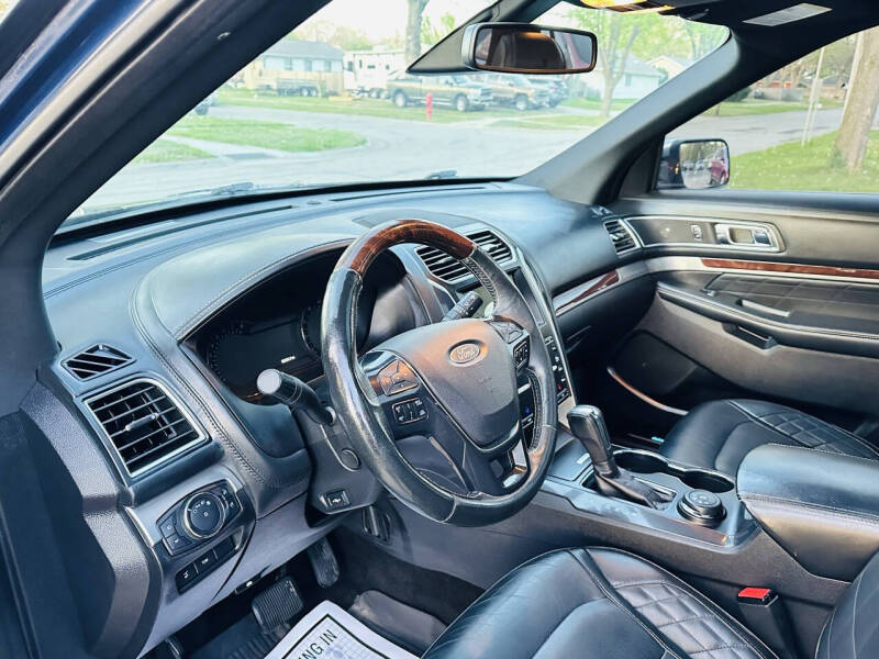2017 Ford Explorer Platinum