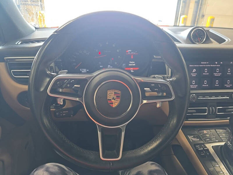 2020 Porsche Macan