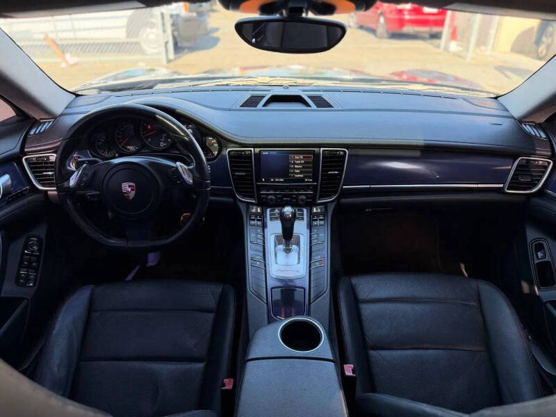 2012 Porsche Panamera