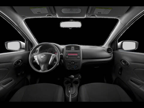 2019 Nissan Versa SV