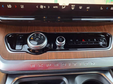 2025 Ford Expedition MAX King Ranch