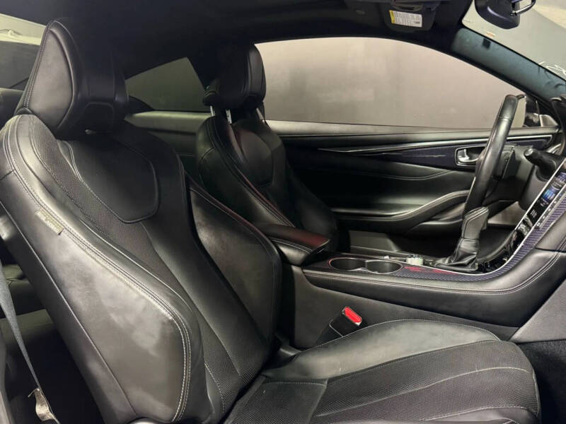 2017 Infiniti Q60 Red Sport 400