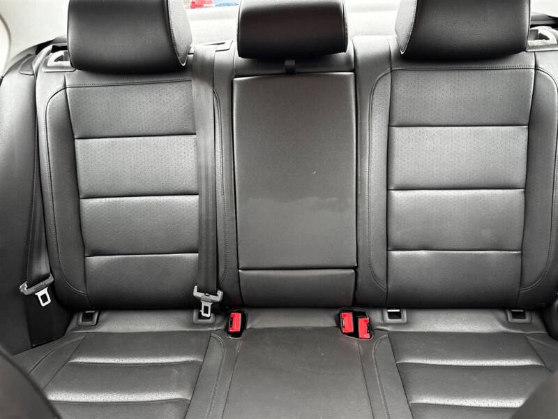 2010 Volkswagen Jetta Limited Edition PZEV