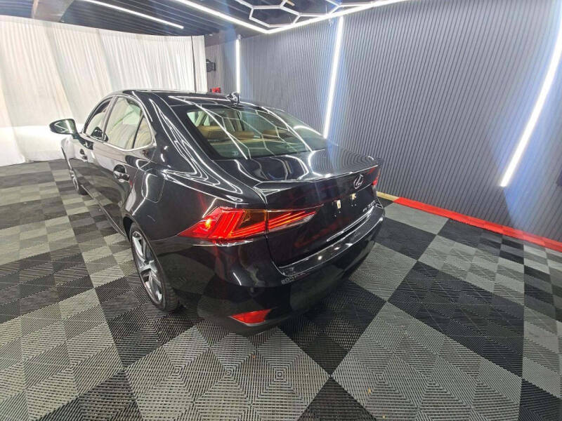 2019 Lexus IS 300