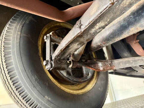 1948 Ford Super Deluxe