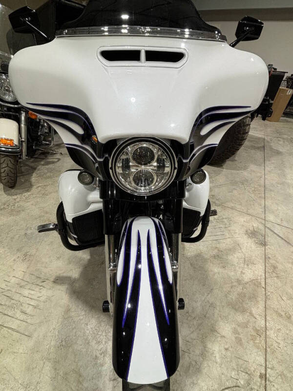 2016 Harley-Davidson Street Glide  Screaming Eagle