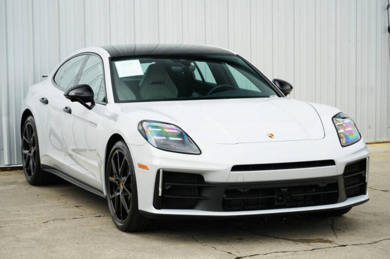 2024 Porsche Panamera 4
