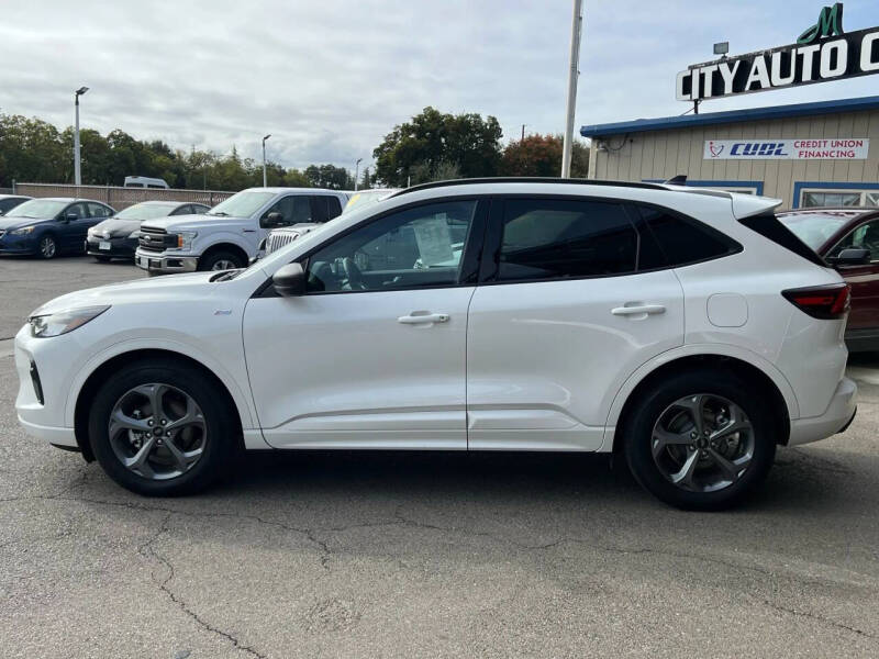 2024 Ford Escape Hybrid ST-Line