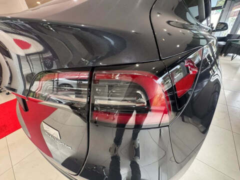 2025 Tesla Model Y Long Range