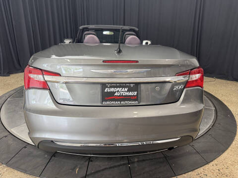 2013 Chrysler 200 Touring