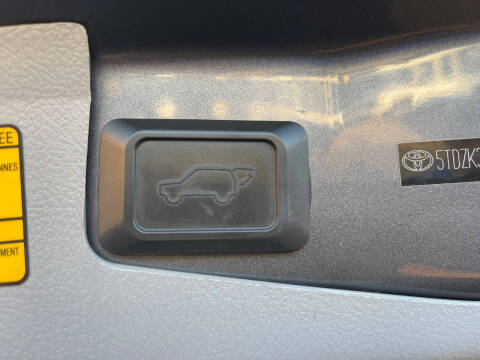 2013 Toyota Highlander SE