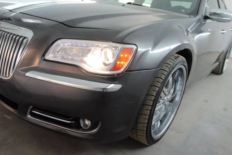 2013 Chrysler 300 C