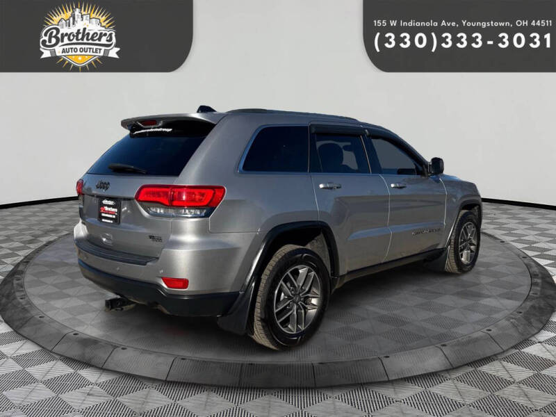 2019 Jeep Grand Cherokee Laredo
