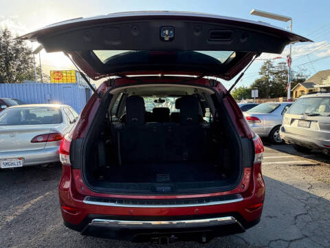 2015 Nissan Pathfinder