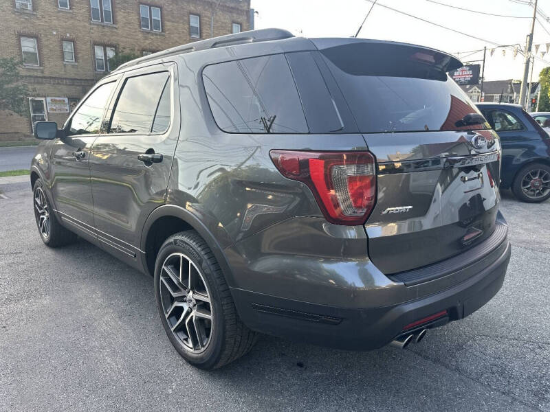 2019 Ford Explorer Sport