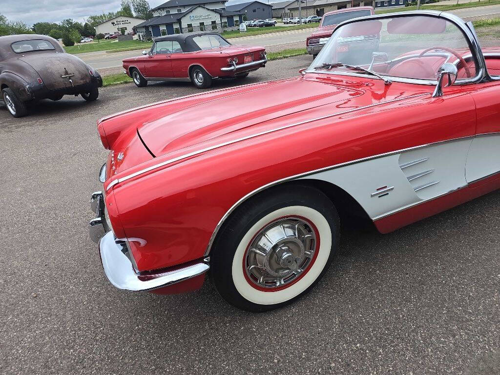 1961 Chevrolet Corvette 106