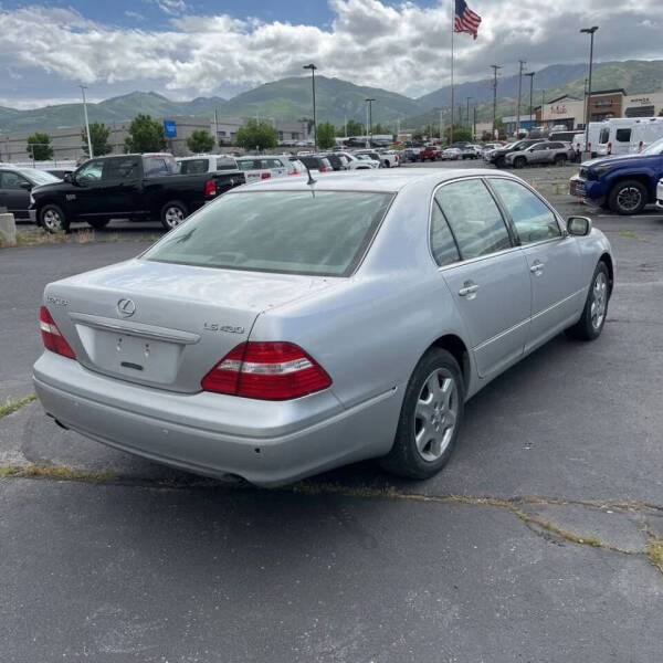 2004 Lexus LS 430