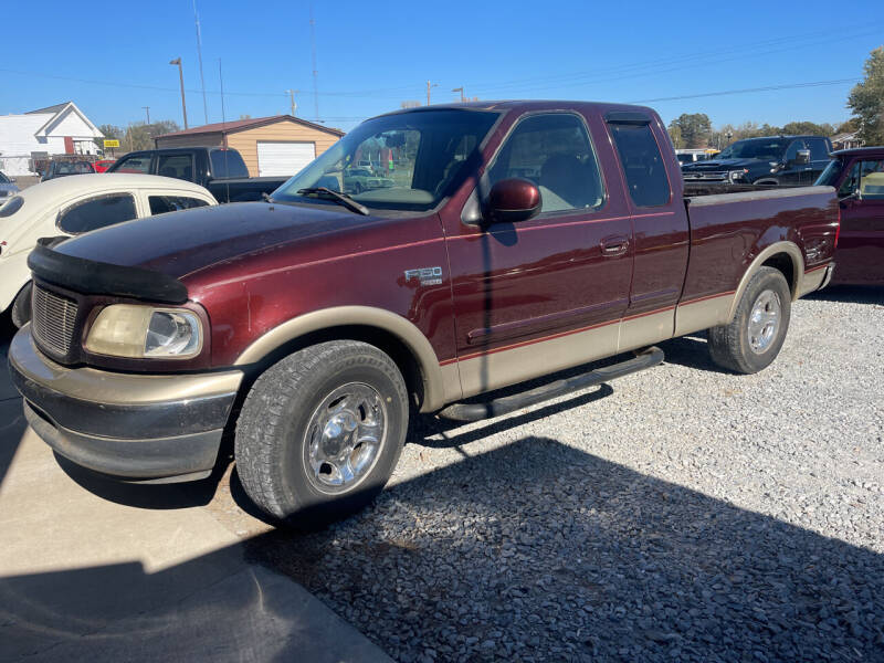 2000 Ford F-150 for sale at R & J Auto Sales in Ardmore AL