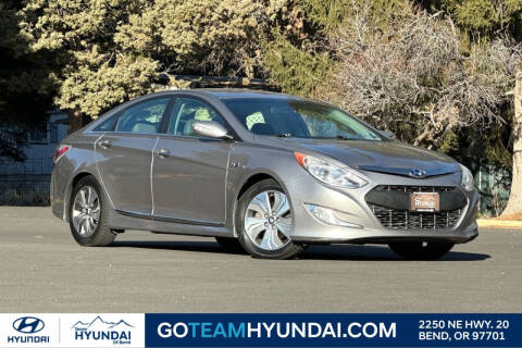 2013 Hyundai Sonata Hybrid for sale at Central Oregon Trucks & Suv in Bend OR