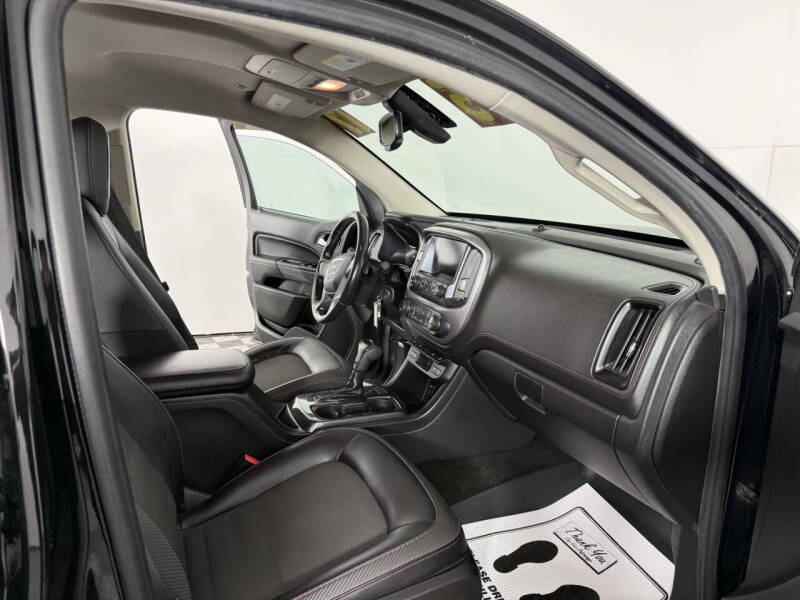 2017 GMC Canyon SLE