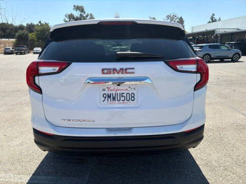2024 GMC Terrain SLE