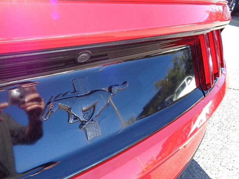 2015 Ford Mustang V6