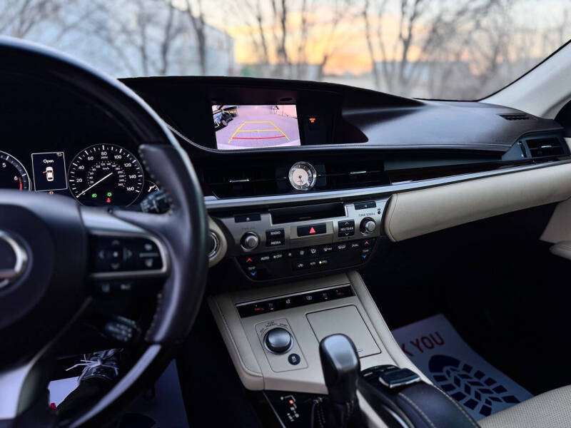 2016 Lexus ES 350